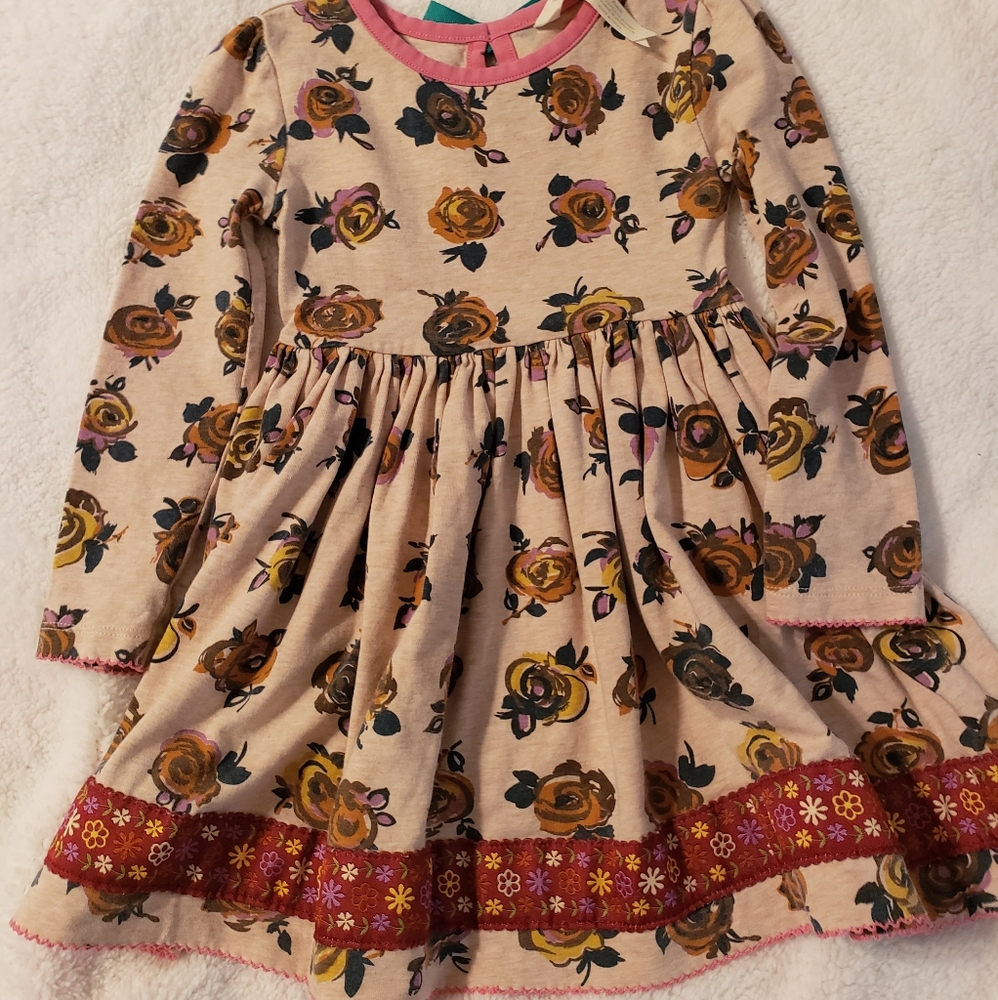 Adorable Matilda Jane Dress....size 2